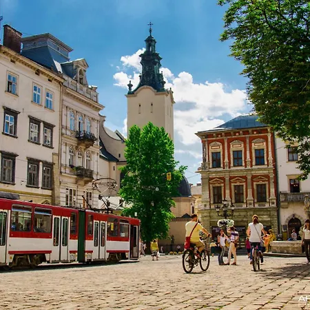 люкс на площі ринок Lviv